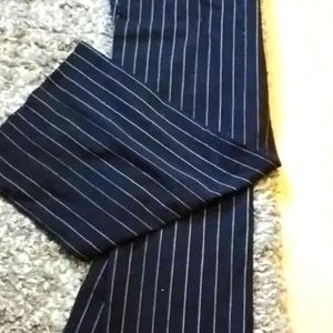 Ladies small to medium Lululemon  OnThe go wide Legged Pants